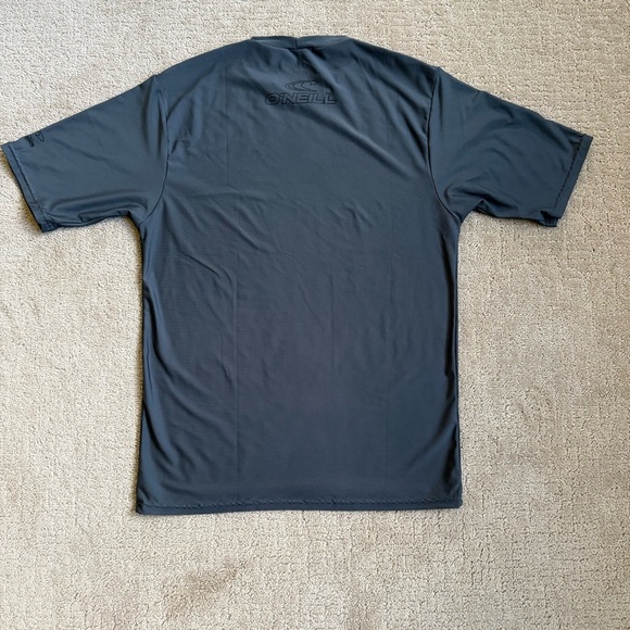O'Neill Rash Guard - Picture 4 of 7